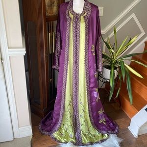 Moroccan Gorgeous Caftan 2 Pieces
